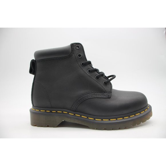 NWOB Martens Boots Women's Size Black Smooth Leather Hiker